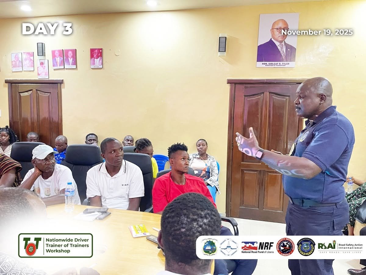 A facilitator engages trainees during the Trainer of Trainers workshop (Day 3, 19 November 2025).